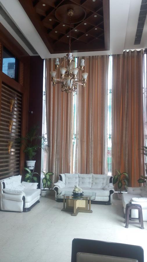 Hotel Opulence Патханкот Екстер'єр фото