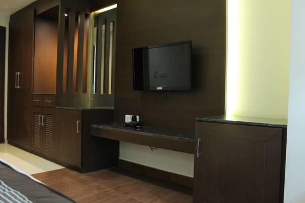 Hotel Opulence Патханкот Екстер'єр фото